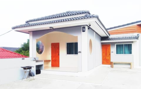 Facade/entrance, Street view