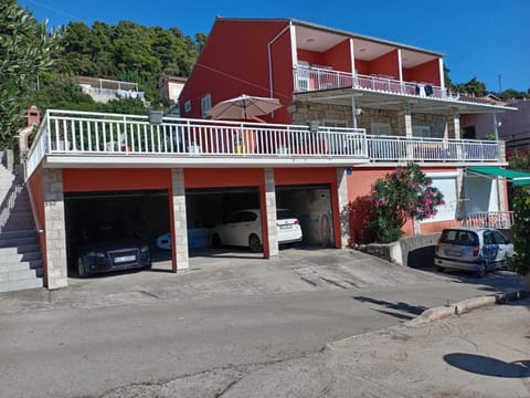 Bleus Apartments Apartment in Dubrovnik-Neretva County