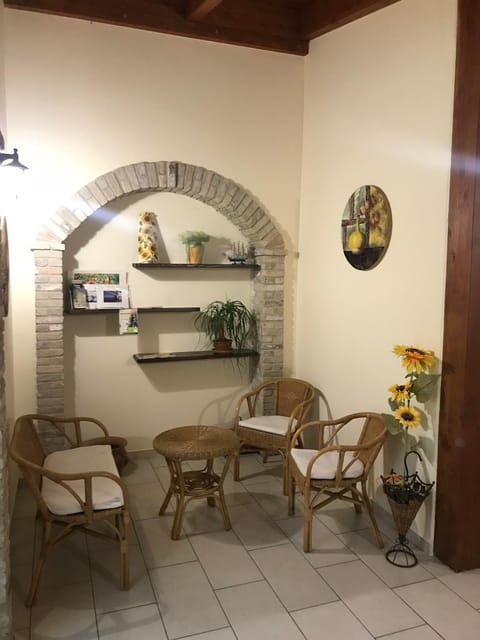 Lobby or reception, Lounge or bar