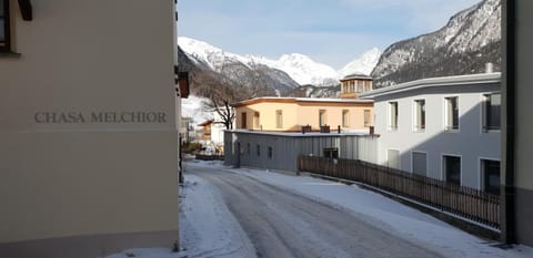 Facade/entrance, Day, Winter