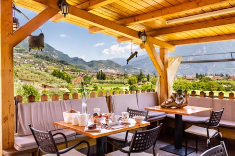 Balcony/Terrace, Breakfast, Buffet breakfast