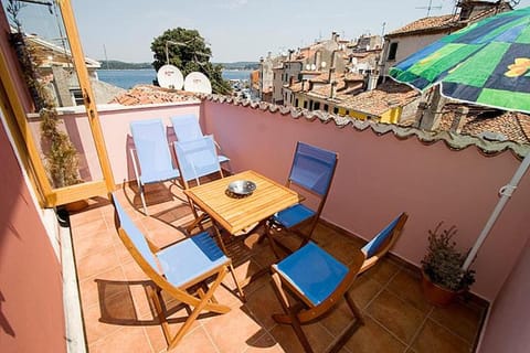 Flora - family apartment with terrace in Centre of Rovinj Apartment in Rovinj