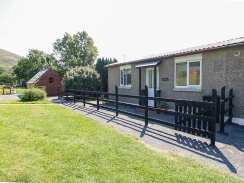 Property building, View (from property/room)
