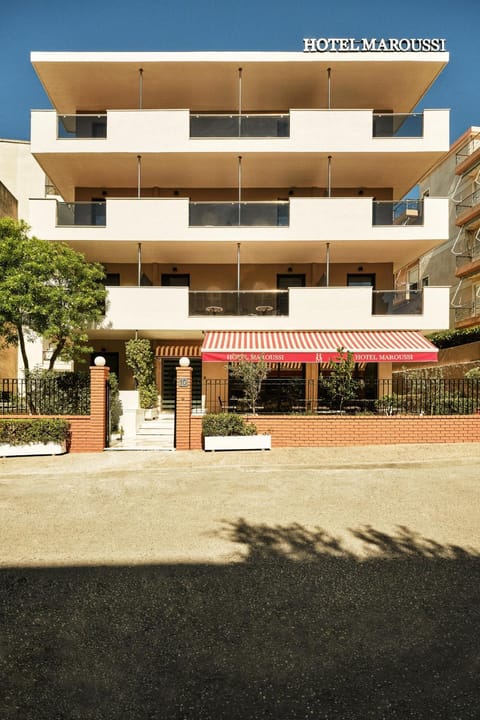 Property building, Facade/entrance