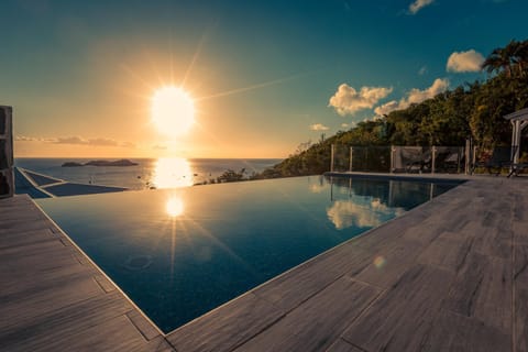 Landmark view, Pool view, Sea view, Sunset
