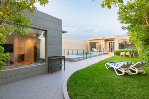 Property building, Swimming pool