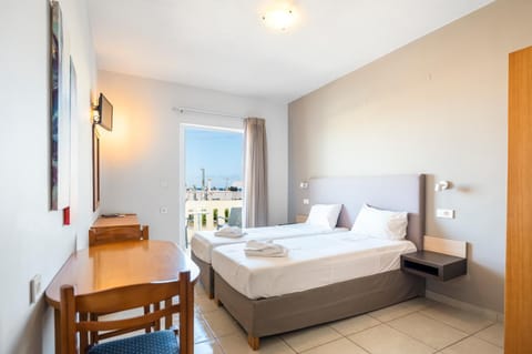 Amaryllis Apartment hotel in Platanias