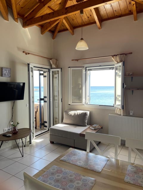 ARETOUSA Apartment in Islands