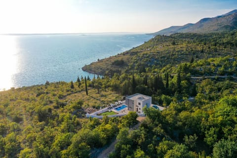 Royal Promons - heated pool Villa in Zadar County