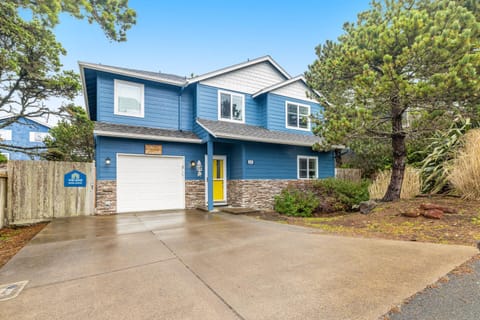 Gone Coastal House in Devils Lake
