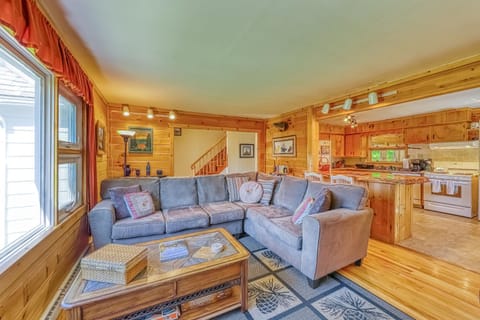 Adirondack Adventuring House in Lake George