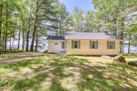 30 Pauli Point Road House in Ossipee Lake