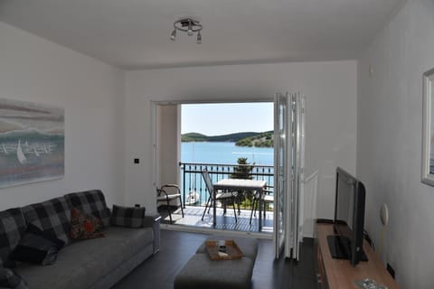 Living room, Sea view