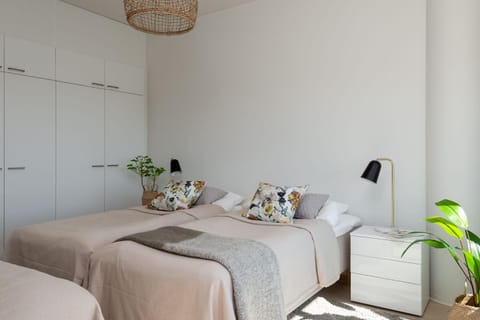 Seating area, Bedroom