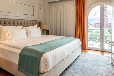 Bed, View (from property/room)