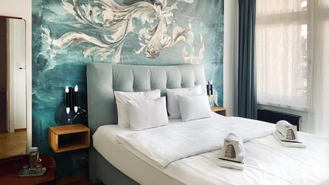 Bed, Balcony/Terrace, Bedroom