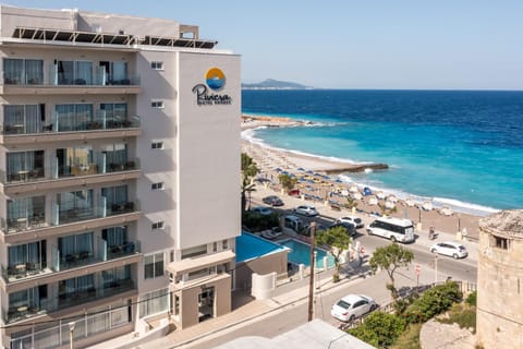 Property building, Neighbourhood, Sea view, Location