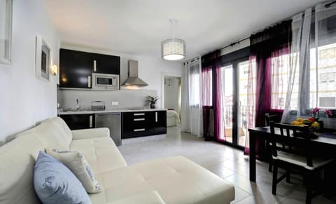 Balcony/Terrace, Kitchen or kitchenette, Living room