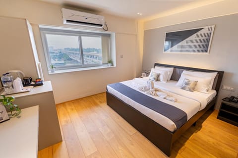 Bed, Bedroom, air conditioner
