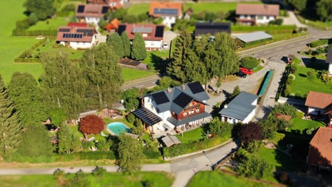 Property building, Bird's eye view, Swimming pool