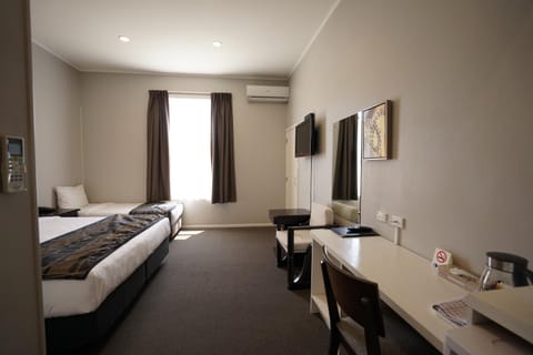 Alpers Lodge & Conference Centre Motel in Auckland