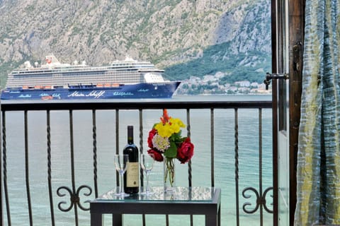 Day, Natural landscape, Activities, Balcony/Terrace, Sea view