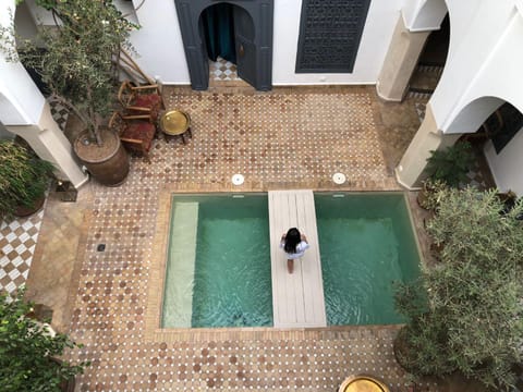 Swimming pool