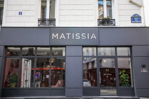 Property building, Facade/entrance