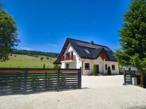 Property building, Day, Natural landscape
