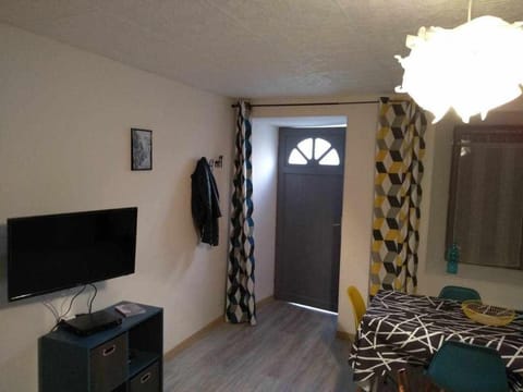 Joli petit logement en centre ville de Brioude Apartment in Auvergne-Rhône-Alpes