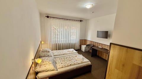 Bed, Bathroom, TV and multimedia, Bedroom, Parking, internet, air conditioner