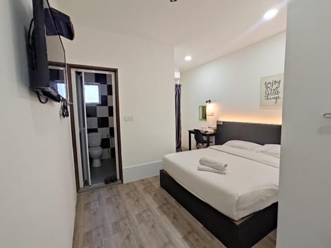 Bed, Photo of the whole room