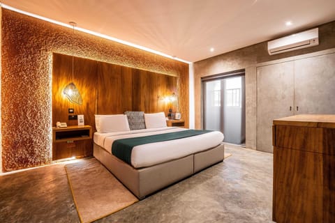 Bed, View (from property/room), Balcony/Terrace, Photo of the whole room, wardrobe