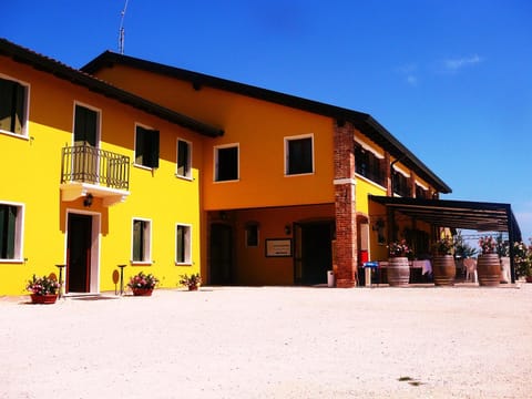 Facade/entrance, Day