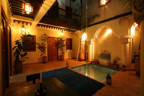 Decorative detail, Swimming pool