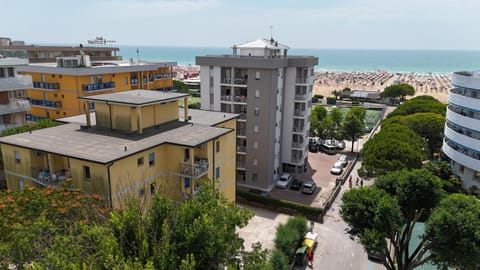 Property building, Neighbourhood, Sea view, Parking