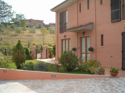 Facade/entrance, Garden