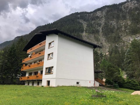 Karwendel-Lodge Apartment in Tyrol