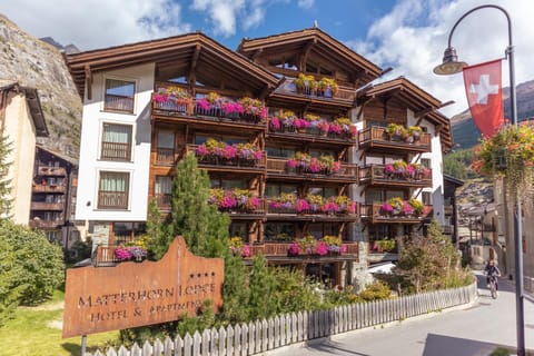 Property building, Mountain view