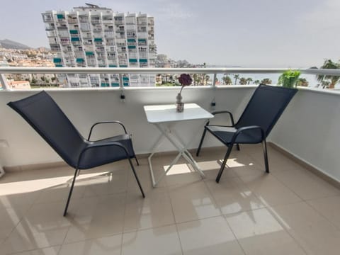 Frontal al mar Terraza y Vistas Puerto Marina Benalmadena T46A2 Apartment in Benalmadena