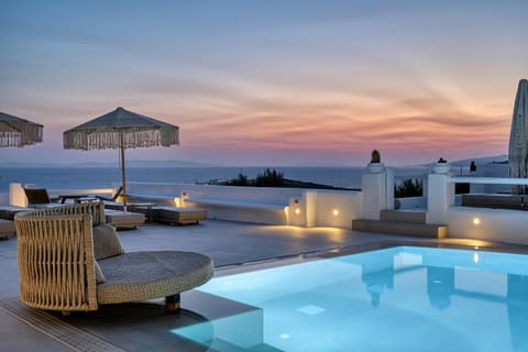 Natural landscape, View (from property/room), Pool view, Sea view, Swimming pool, Sunset