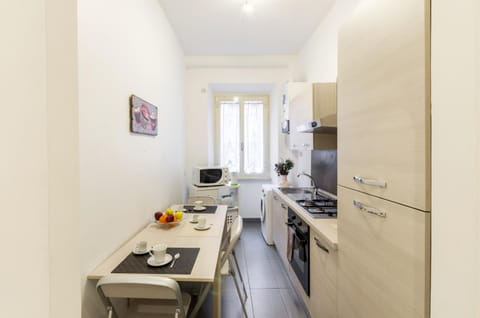 Kitchen or kitchenette, Communal kitchen