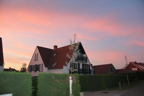 Street view, Sunrise