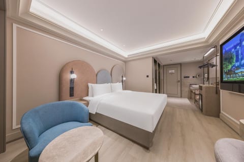 Communal lounge/ TV room, Bed