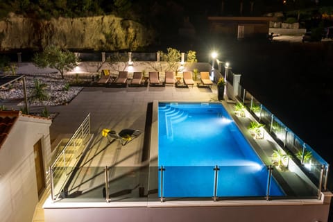 Pool view, Swimming pool, Swimming pool