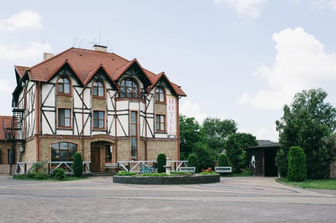 Property building, Facade/entrance