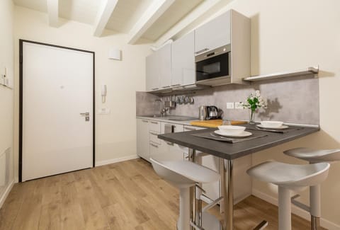 Alessia's Building- Affori FN Apartment in Milan