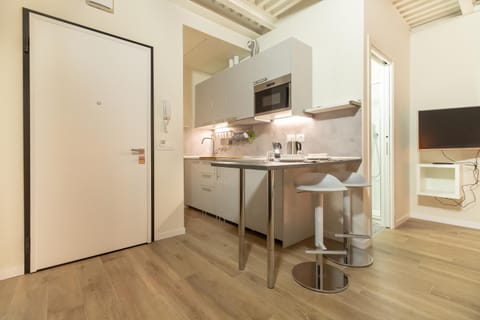 Alessia's Building- Affori FN Apartment in Milan