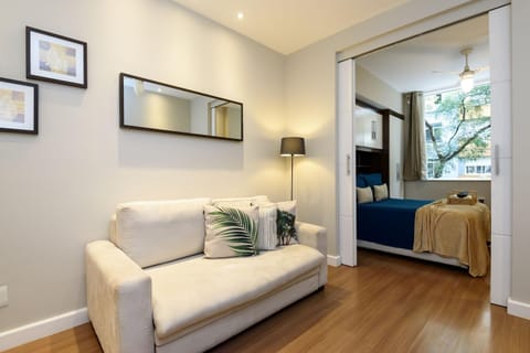 Modern apartment in Copacabana | SL 363/109 Apartment in Rio de Janeiro