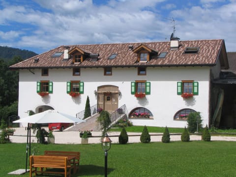 BBQ facilities, Garden